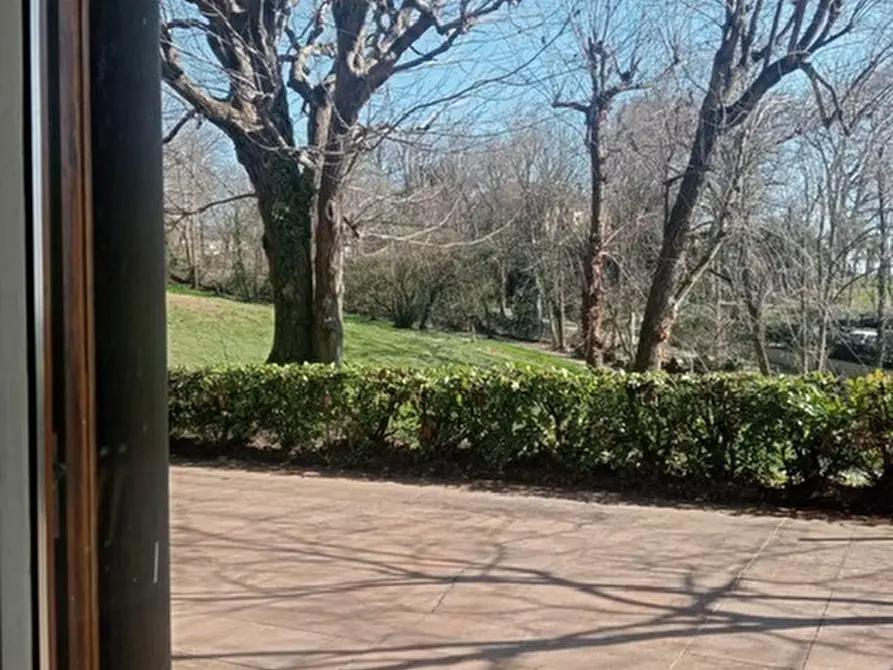 Immagine 57 di Pentalocale in vendita  in Strada Milius - Ronsaglia 14 a Moncalieri