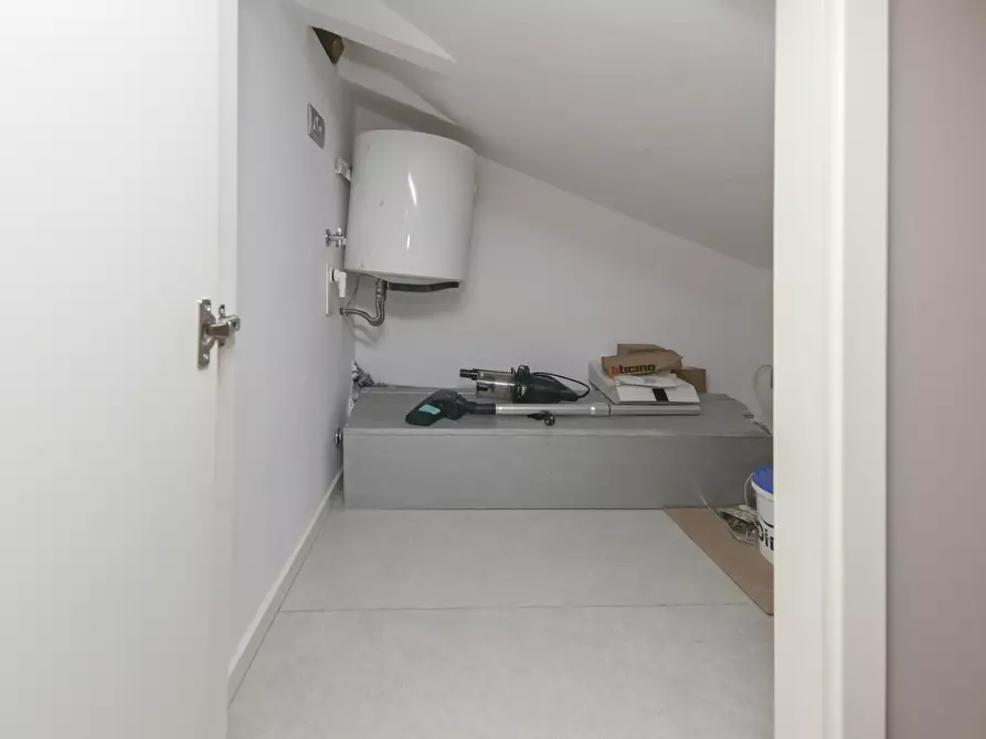 Immagine 23 di Mansarda in affitto  in strada ponte verde 5/10 a Torino