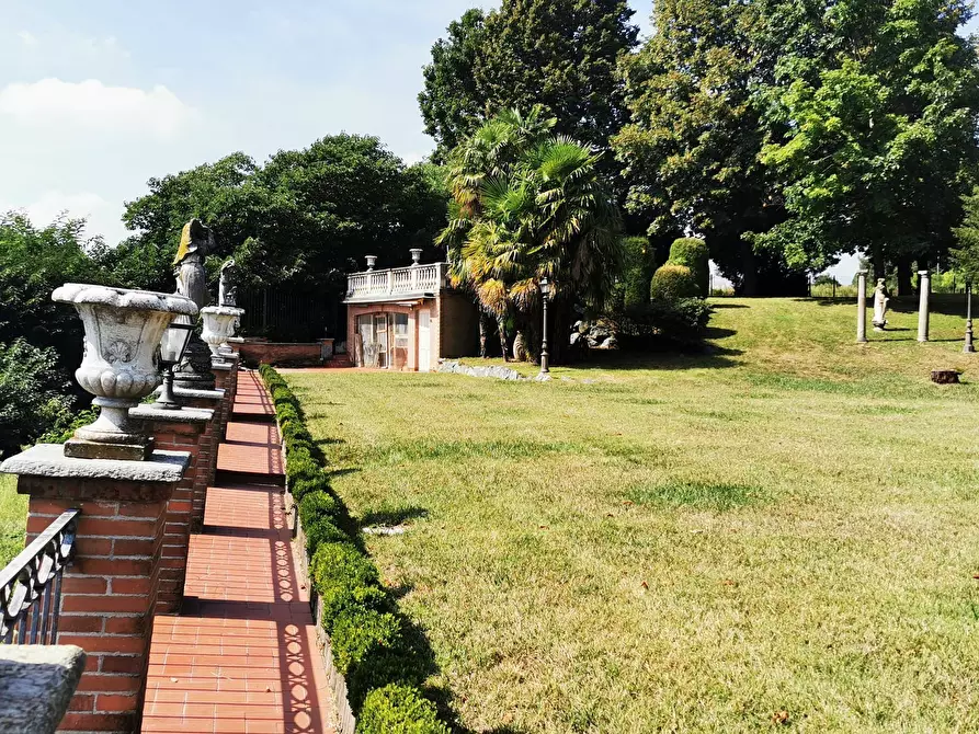 Immagine 8 di Villa in vendita  a Moncalieri