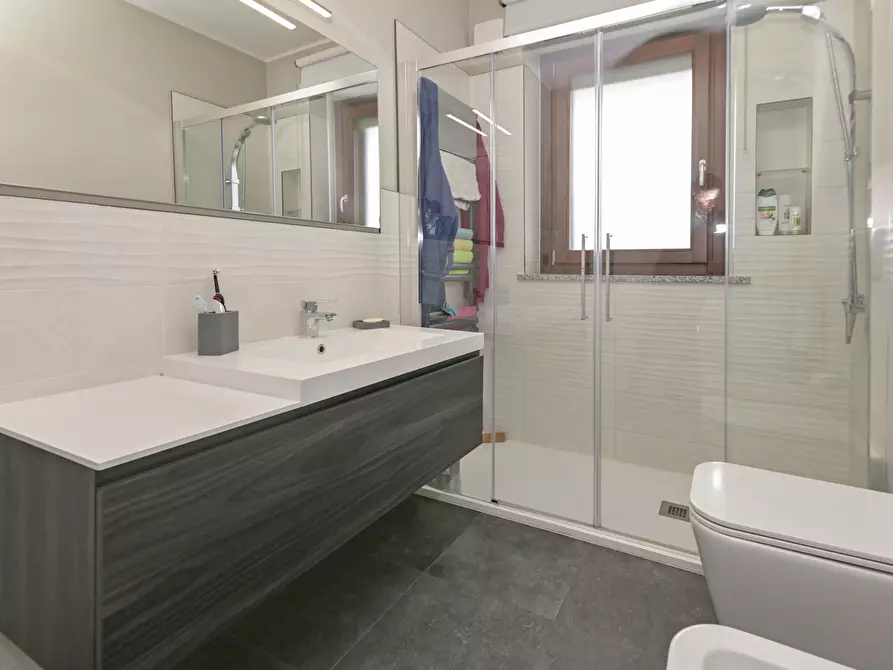 Immagine 29 di Trilocale in affitto  in via rita levi montalicini 58 a Mappano