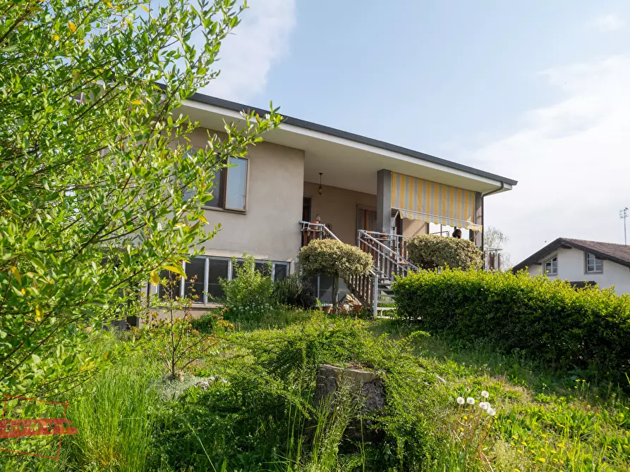 Immagine 17 di Villa in vendita  in via rossini 5 a San Damiano D'asti