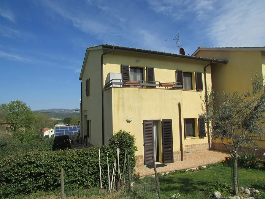 Immagine 3 di Villetta a schiera in vendita  a Monte Castello Di Vibio
