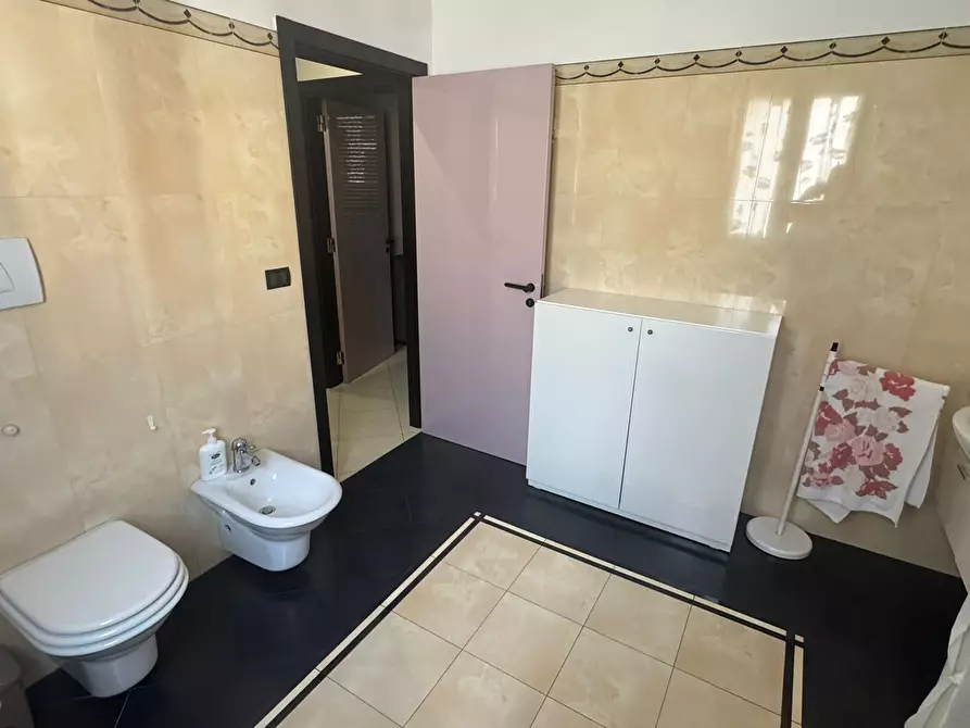 Immagine 12 di Trilocale in vendita  in Via Vecchia San Francesco da Paola a Monopoli