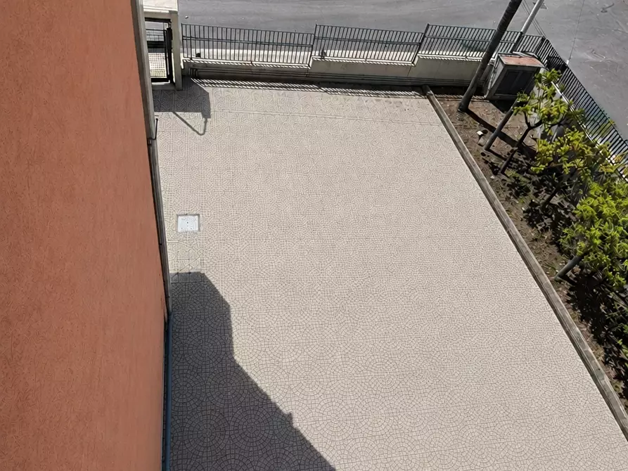 Immagine 9 di Attività artigianale in vendita  in Via Eugenio Montale 3 a Monopoli