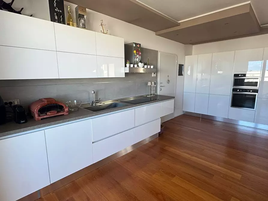 Immagine 25 di Attico in vendita  in Via Sottotenente Francesco Custodero a Monopoli