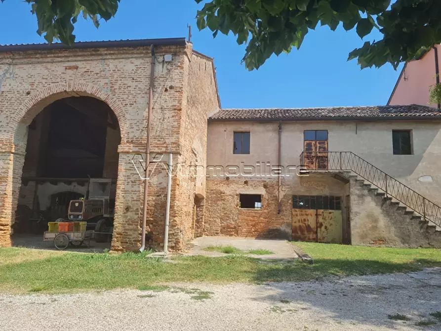 Immagine 1 di Magazzino in vendita  in via disturbo 10 a Agugliaro