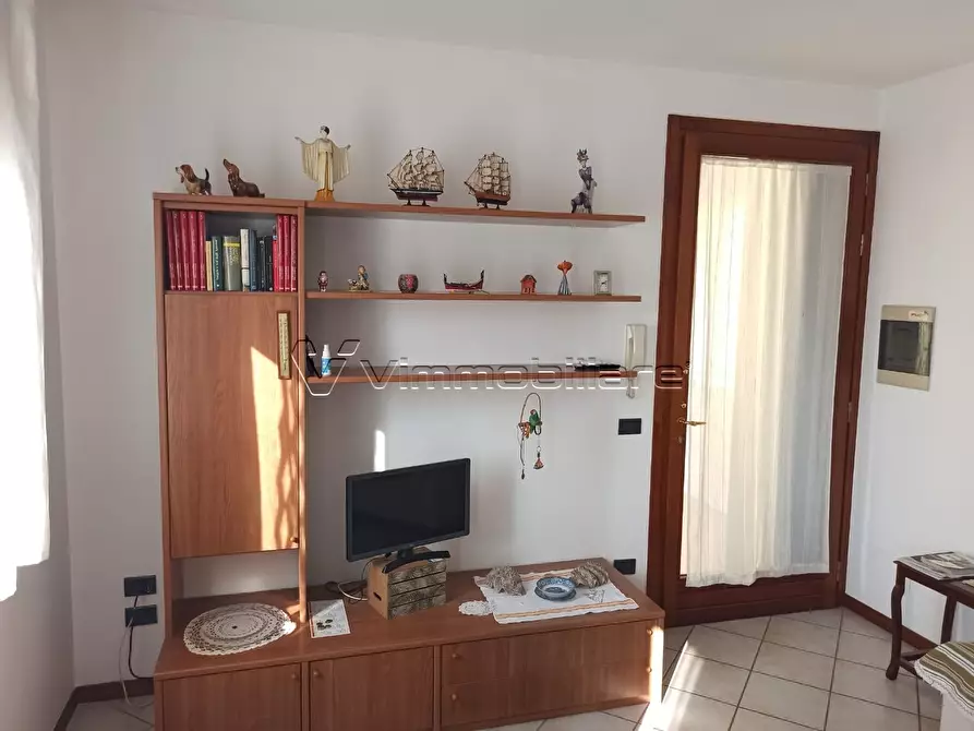 Immagine 9 di Trilocale in vendita  in Via Monte Grappa 1 a Albettone