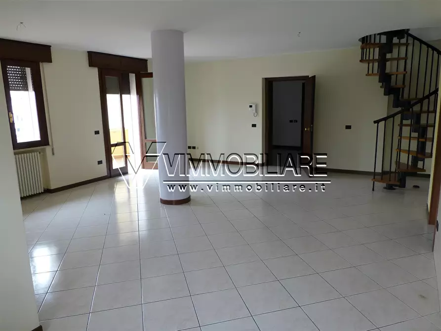 Immagine 8 di Quadrilocale in vendita  in via Andrea Palladio 6 int.4 a Poiana Maggiore