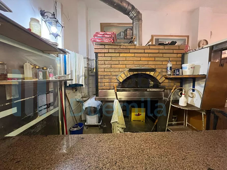 Immagine 11 di Bar / Ristorante in vendita  a Bologna