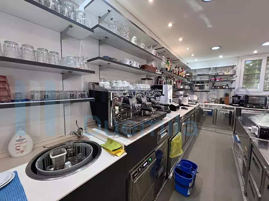 Immagine 11 di Bar / Ristorante in vendita  a Bologna