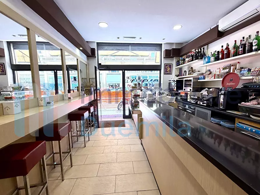 Immagine 5 di Bar / Ristorante in vendita  a Bologna