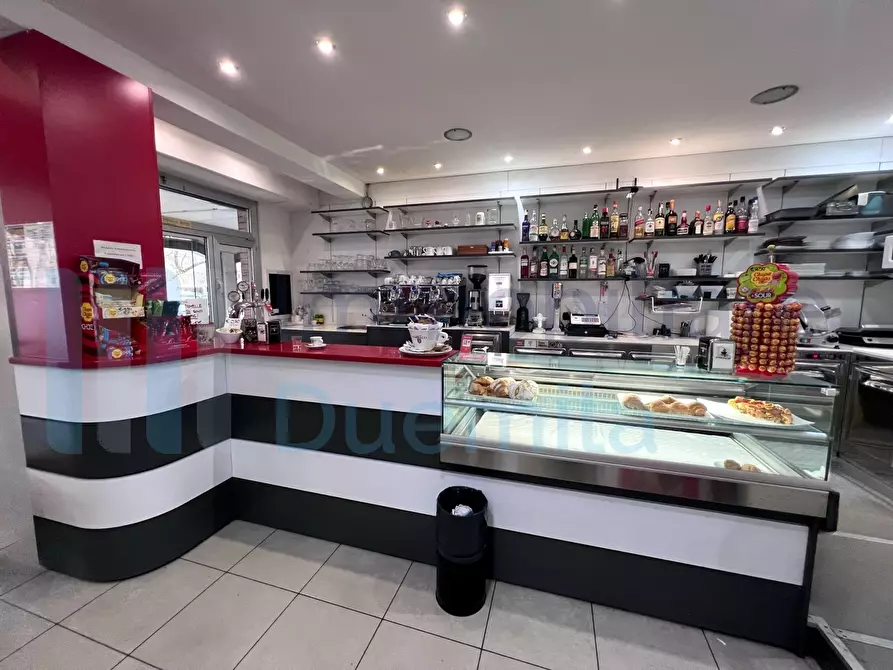 Immagine 1 di Bar / Ristorante in vendita  a Bologna