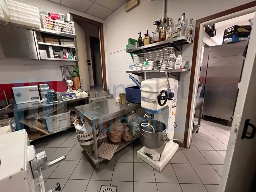 Immagine 36 di Bar / Ristorante in vendita  a Castello D'argile