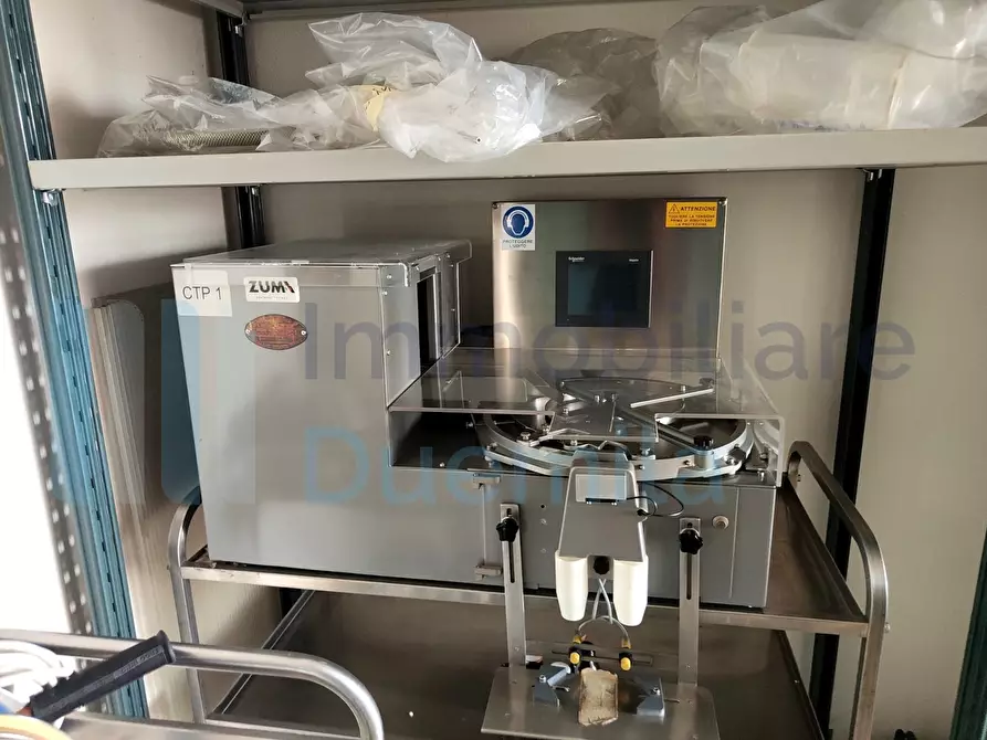 Immagine 21 di Attività commerciale in vendita  a Anzola Dell'emilia