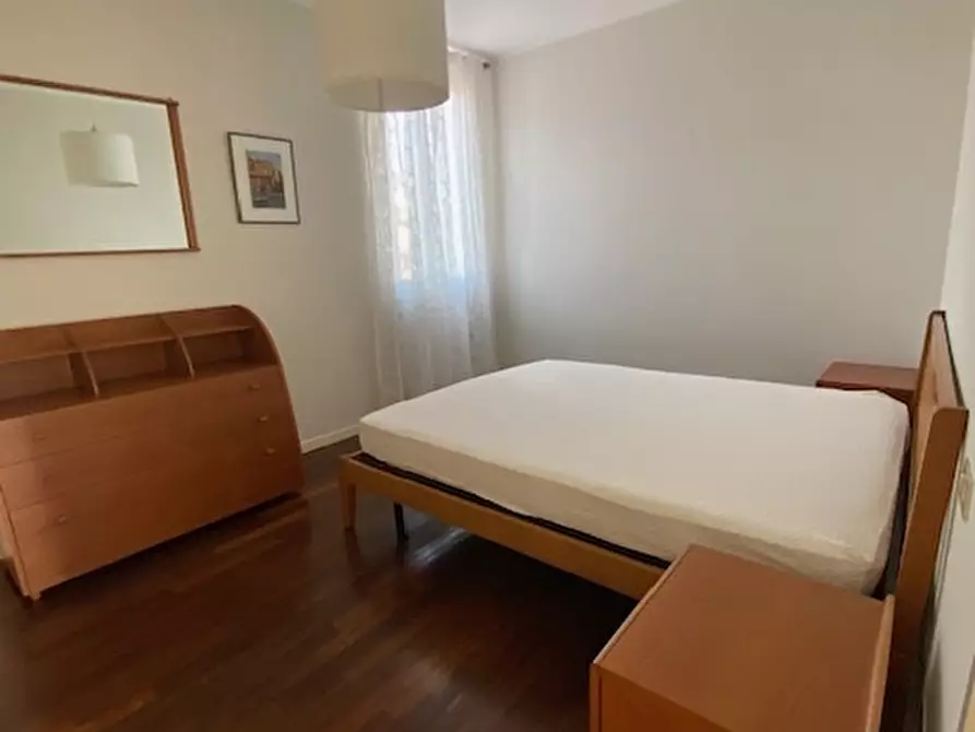 Immagine 7 di Quadrilocale in affitto  in Via Annunciata 9 a Desenzano Del Garda