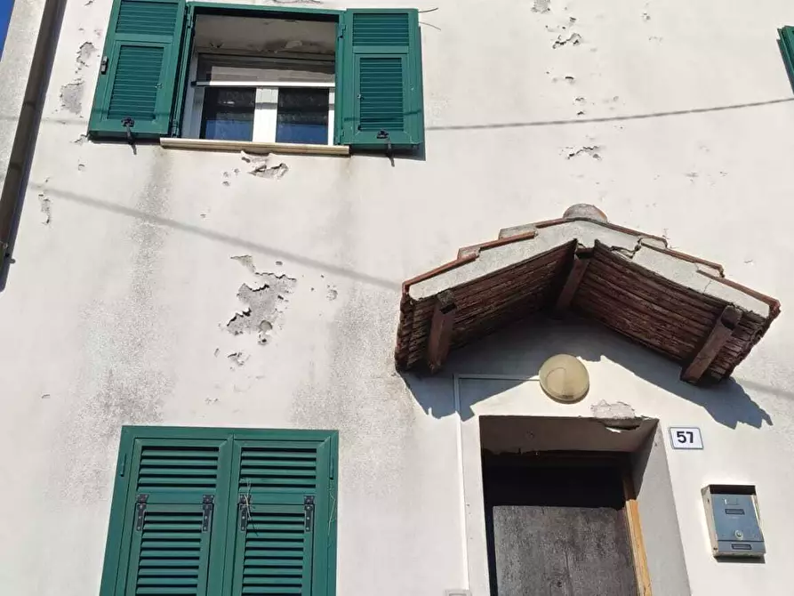 Immagine 18 di Rustico / casale in vendita  in San Bartolomeo del Bosco a Savona
