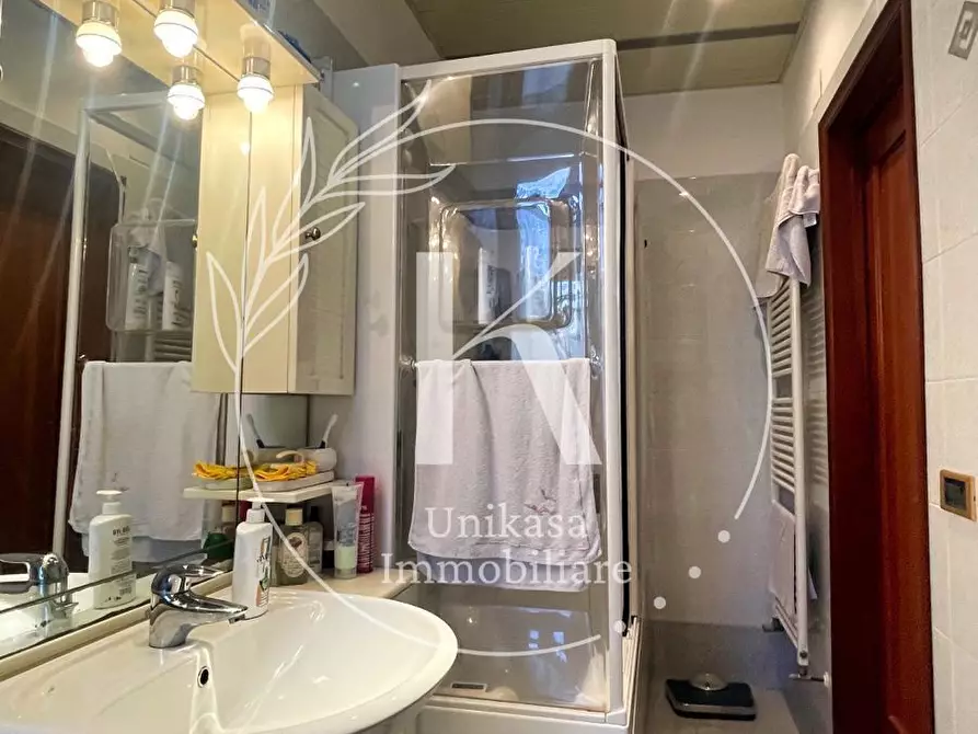 Immagine 15 di Quadrilocale in vendita  in Via Anton Giulio Barrili a Savona