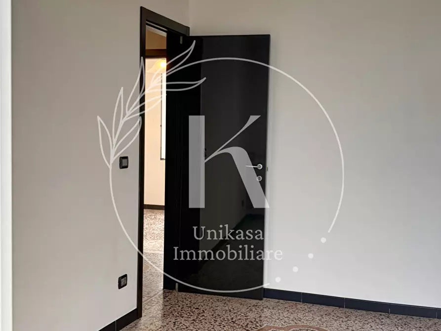 Immagine 2 di Quadrilocale in vendita  in Via Don Minzoni a Savona