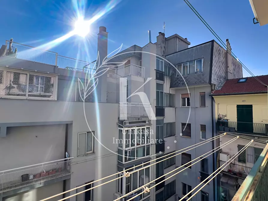 Immagine 22 di Quadrilocale in vendita  in Via Giuseppe Cesare Abba a Savona