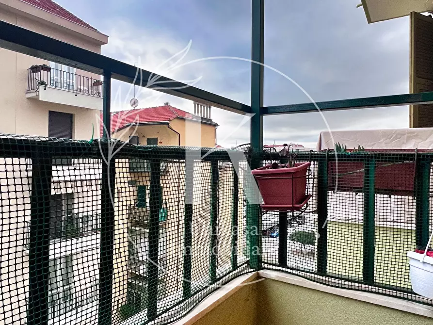 Immagine 4 di Trilocale in vendita  in Via Giuseppe Cesare Abba a Savona