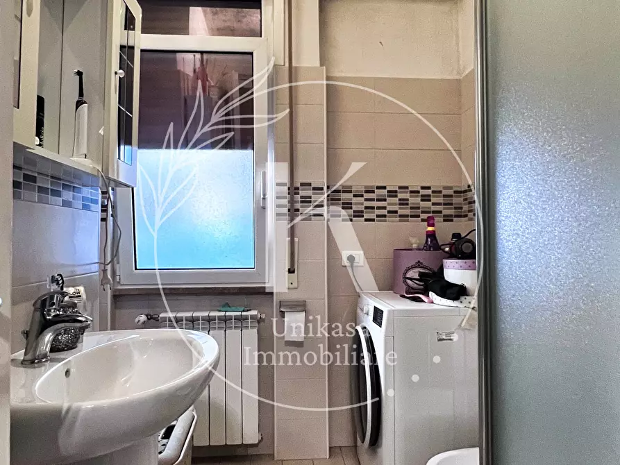 Immagine 12 di Trilocale in vendita  in Galleria Carlo Aschero a Savona