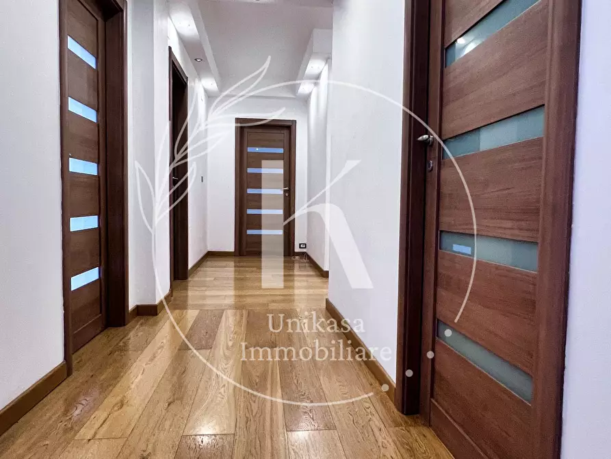 Immagine 6 di Pentalocale in vendita  in Piazza Aurelio Saffi a Savona