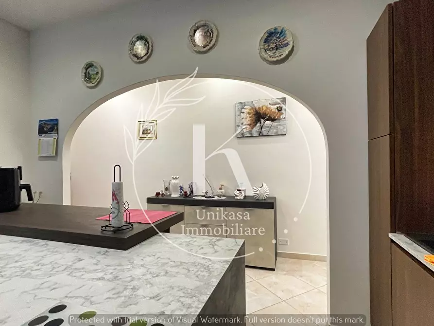 Immagine 9 di Pentalocale in vendita  in Via Antonio Gramsci 65 a Vado Ligure