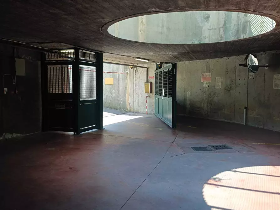 Immagine 6 di Garage in vendita  in Via Carlo Collodi 71 a Savona
