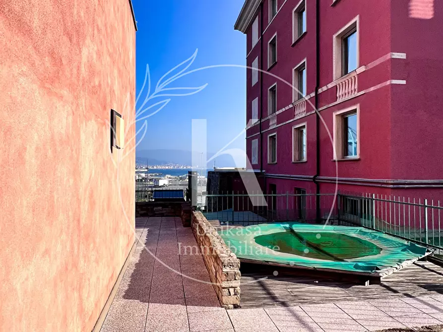 Immagine 6 di Quadrilocale in vendita  in Via Aurelia 454 a Vado Ligure