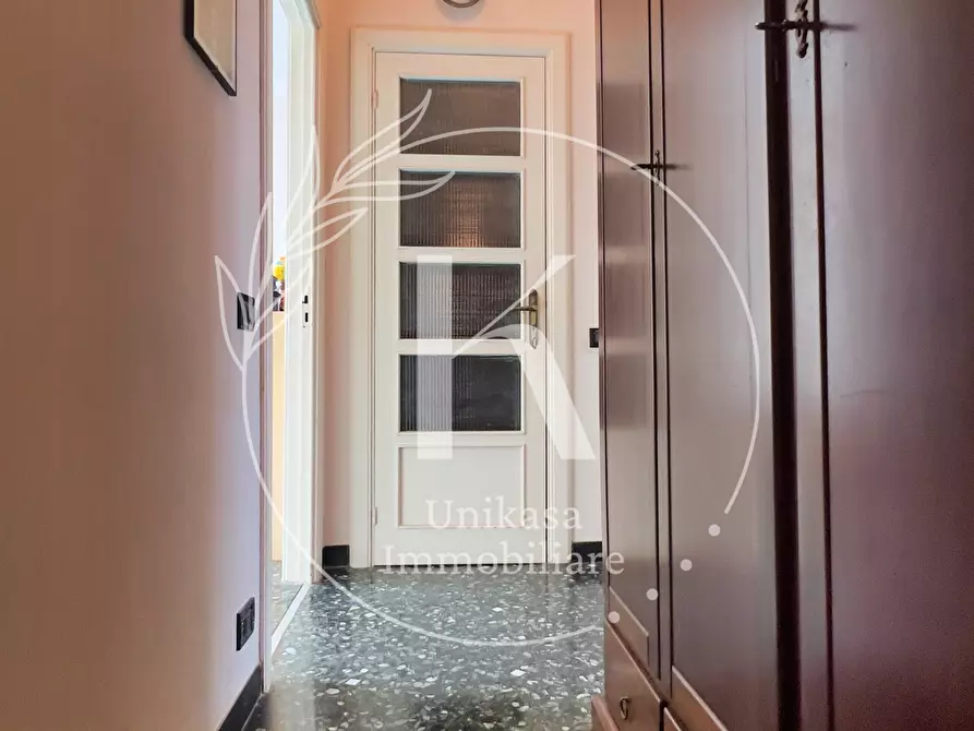 Immagine 15 di Quadrilocale in vendita  in Via Giuseppe Cesare Abba a Savona
