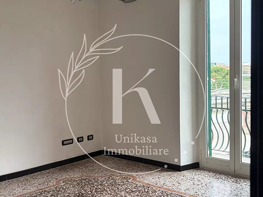 Immagine 13 di Quadrilocale in vendita  in Via Don Minzoni a Savona