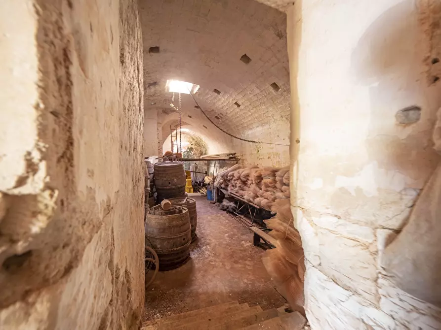 Immagine 14 di Rustico / casale in vendita  a Ostuni