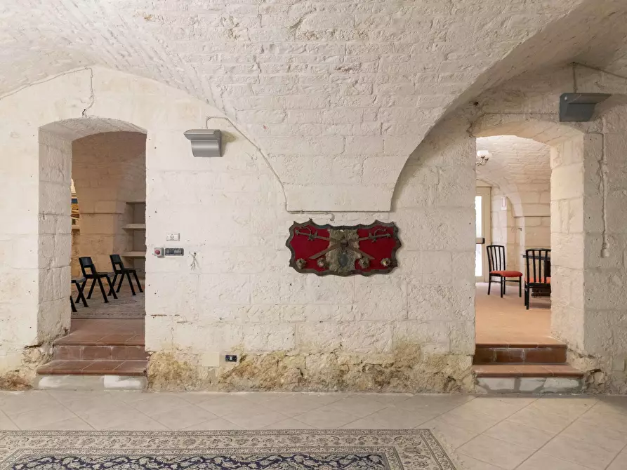 Immagine 23 di Palazzo in vendita  in Via Martiri di Kindu a Ostuni
