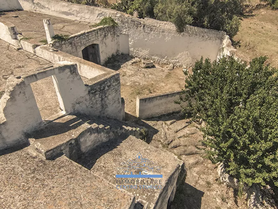 Immagine 39 di Rustico / casale in vendita  a Ostuni