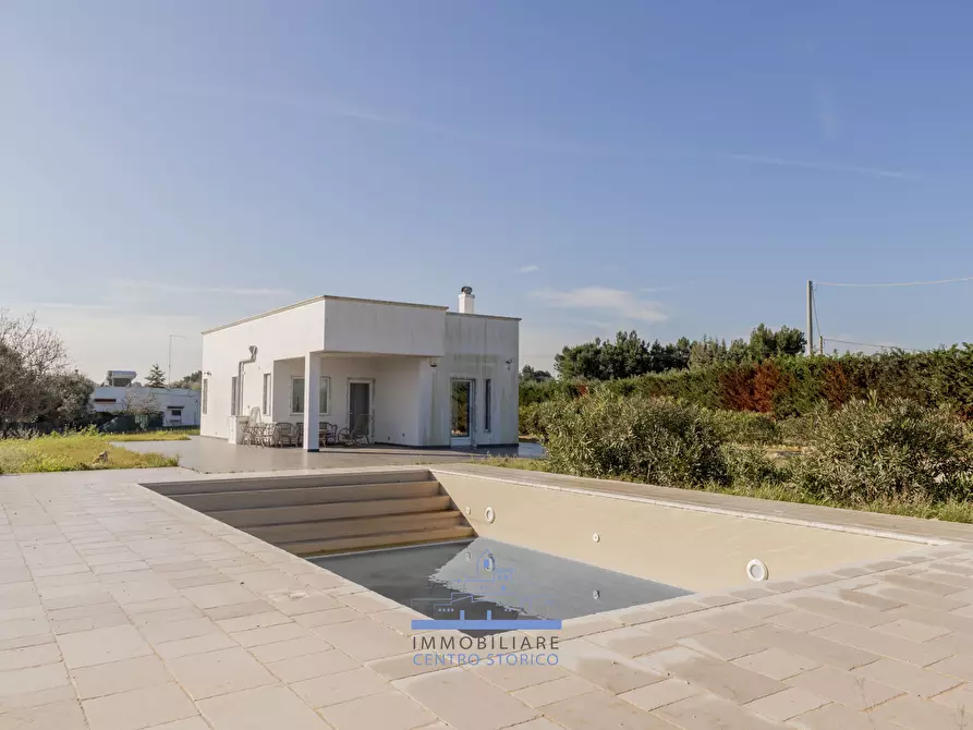 Immagine 1 di Villa in vendita  in Contrada Montecaruso a Ostuni