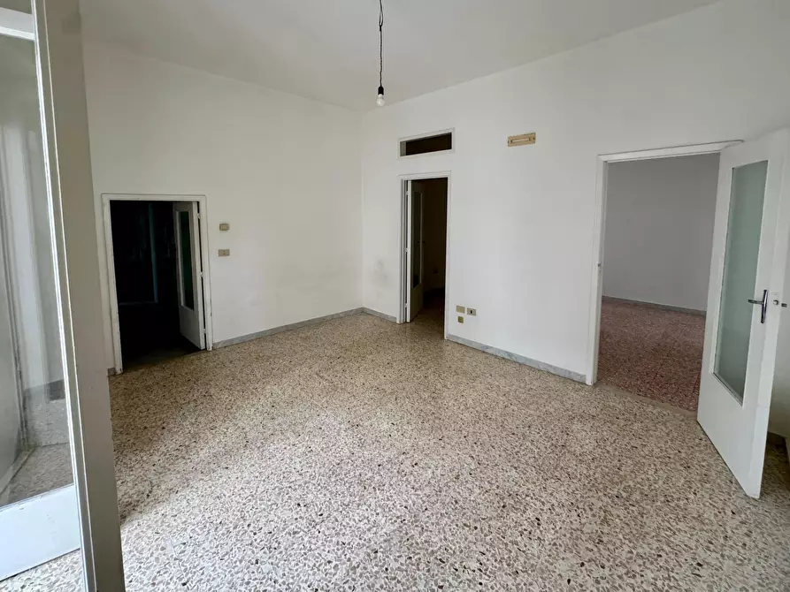 Immagine 29 di Appartamento in vendita  in Via Padre Serafino Tamborrino a Ostuni