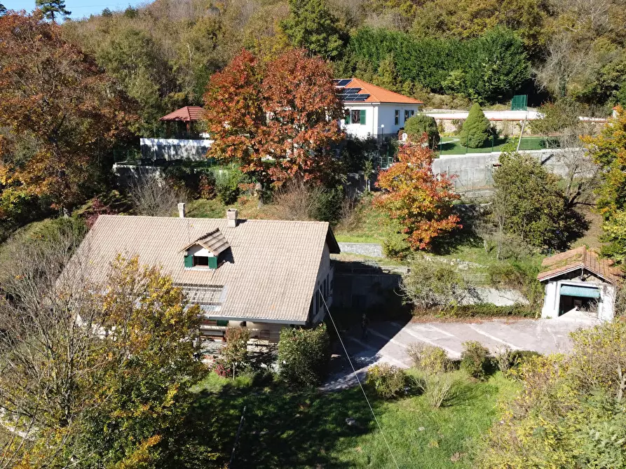 Immagine 10 di Villa in vendita  in Via Menacciano 1 a Pontinvrea