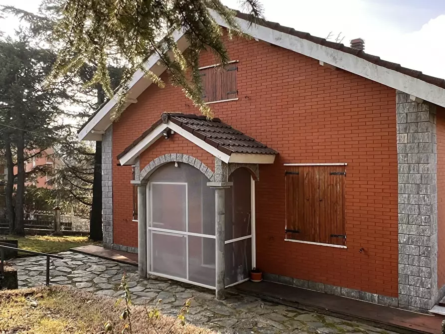 Immagine 3 di Villa in vendita  in Villaggio 193 a Ponzone