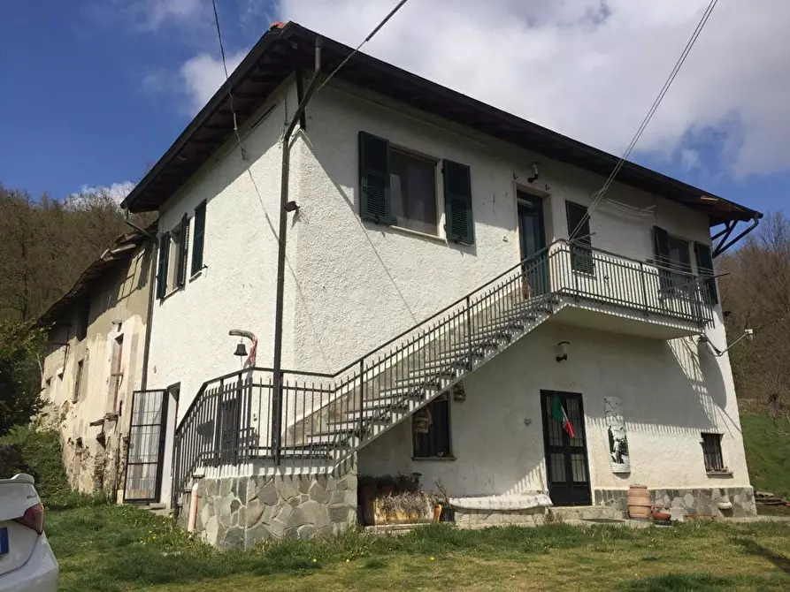 Immagine 1 di Porzione di casa in vendita  a Giusvalla