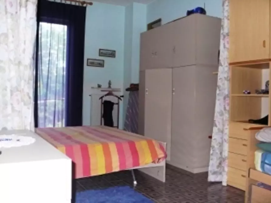 Immagine 9 di Appartamento in vendita  a Urbe