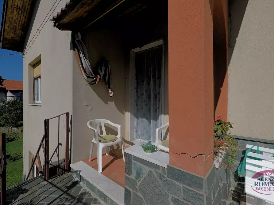 Immagine 4 di Villa in vendita  in Località Poggio 2 a Sassello