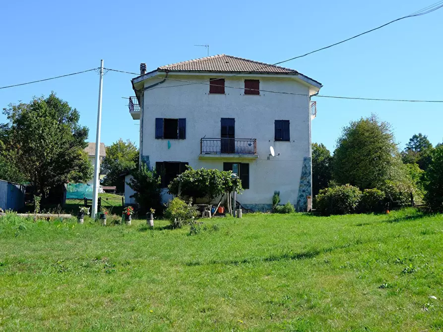 Immagine 15 di Trilocale in vendita  a Sassello