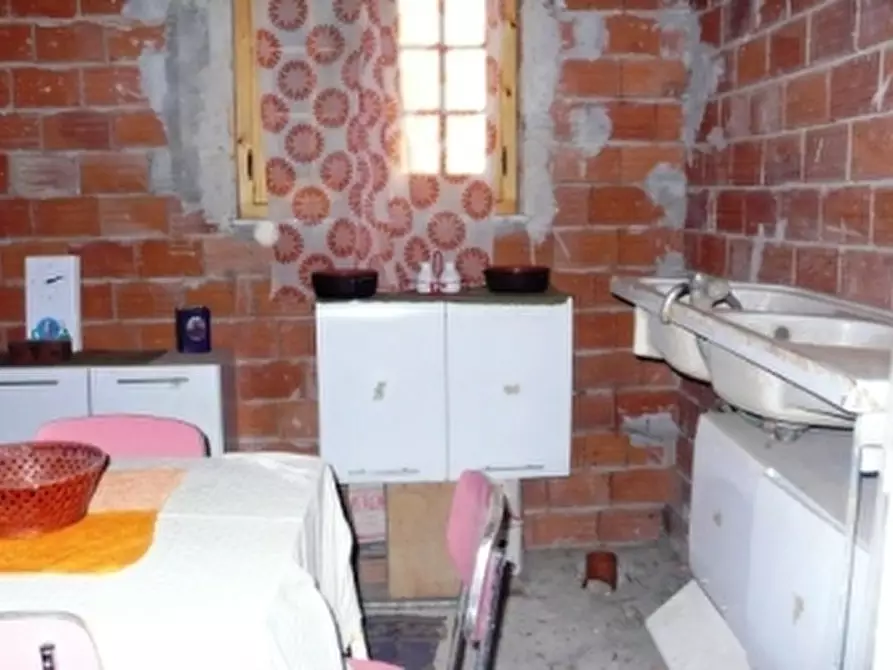Immagine 17 di Porzione di casa in vendita  a Pareto