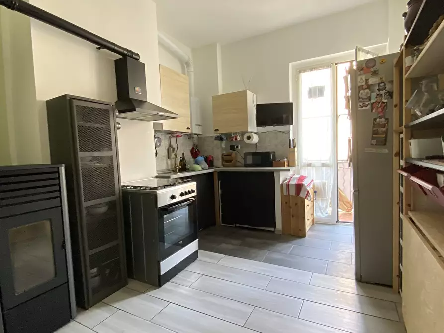 Immagine 10 di Quadrilocale in vendita  in Corso Vitttorio Veneto 68 a Savona