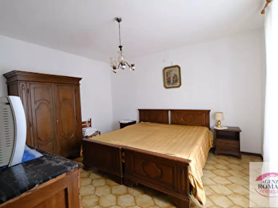 Immagine 16 di Palazzo in vendita  in Via Stefano Ramorino 14 a Urbe