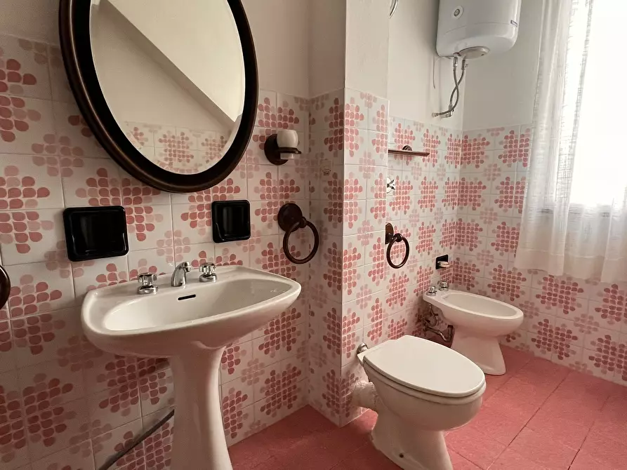 Immagine 11 di Trilocale in vendita  a Urbe