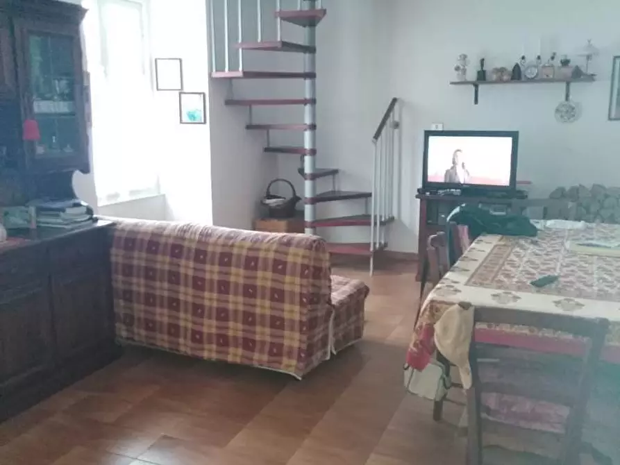 Immagine 5 di Appartamento in vendita  a Urbe