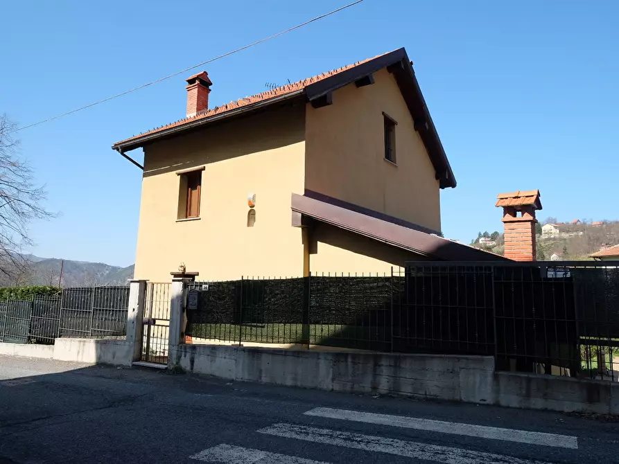 Immagine 4 di Rustico / casale in vendita  a Tiglieto