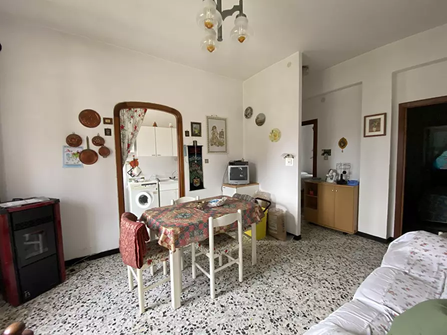 Immagine 2 di Appartamento in vendita  in Via Vassuria 1 a Urbe