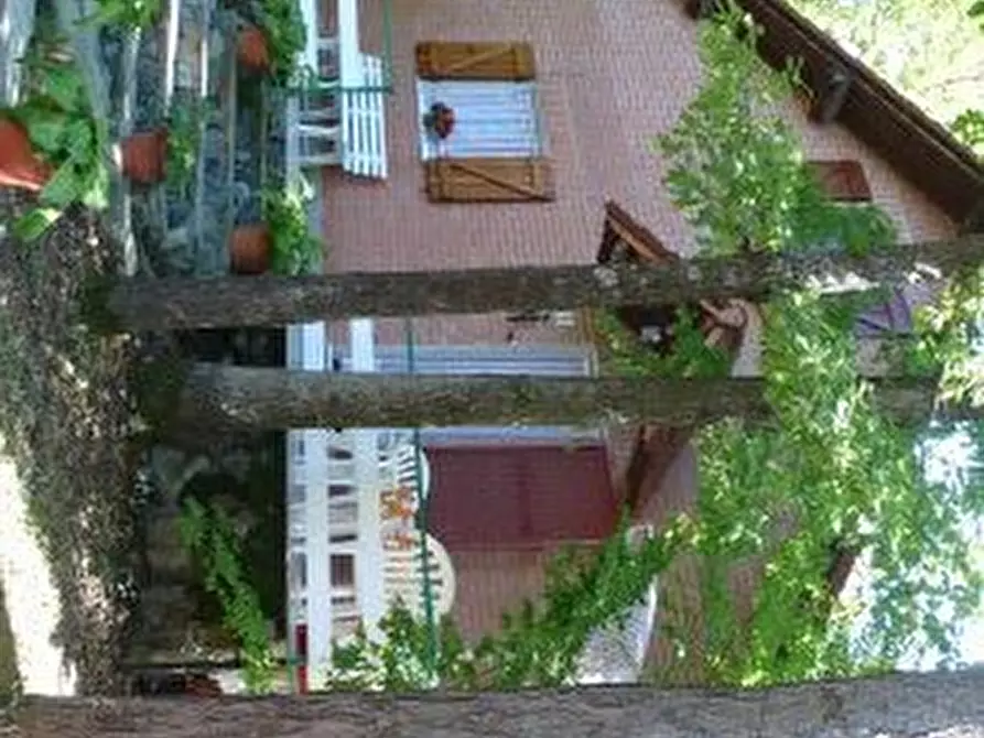 Immagine 2 di Casa indipendente in vendita  a Pareto